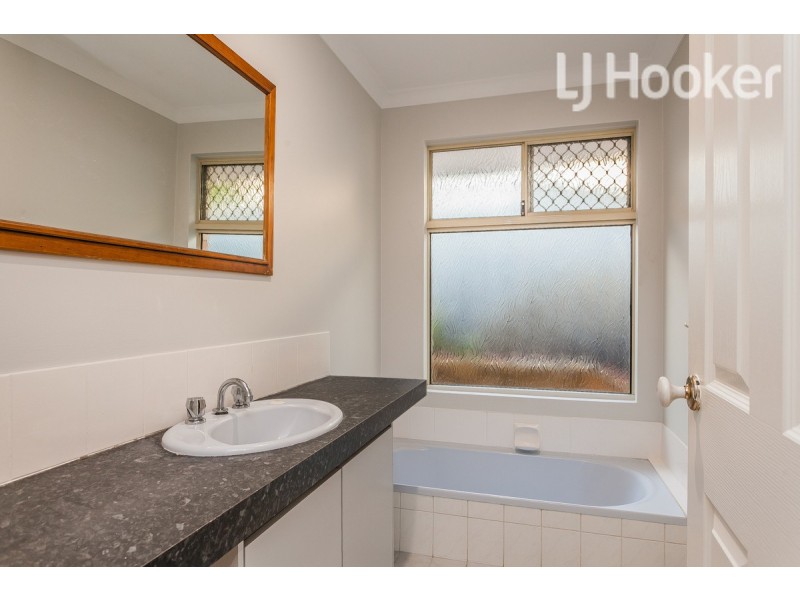 34 Elanora Drive, Cooloongup WA 6168