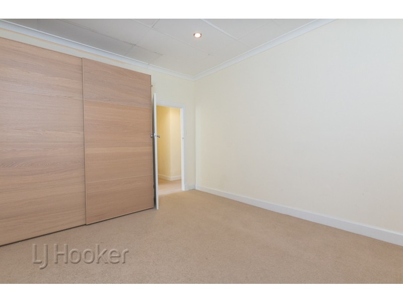 168 Safety Bay Road, Shoalwater WA 6169