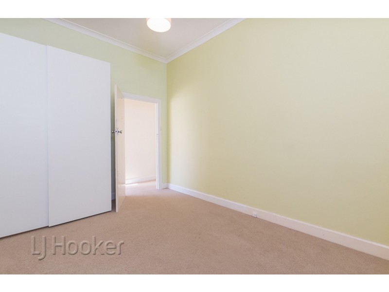 168 Safety Bay Road, Shoalwater WA 6169