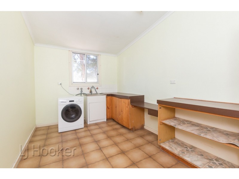 168 Safety Bay Road, Shoalwater WA 6169