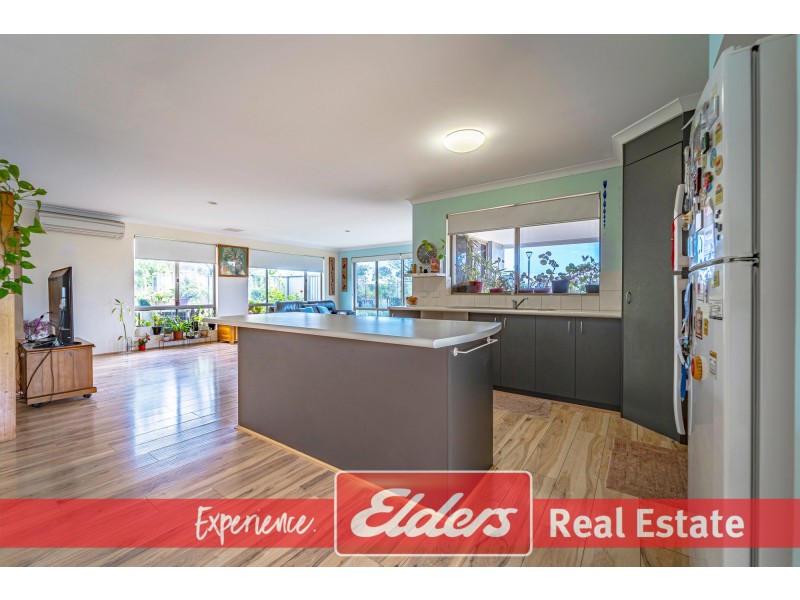 9 Yarloop Lane, Baldivis WA 6171