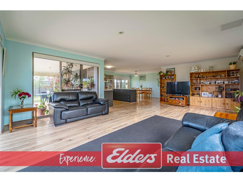 9 Yarloop Lane, Baldivis WA 6171