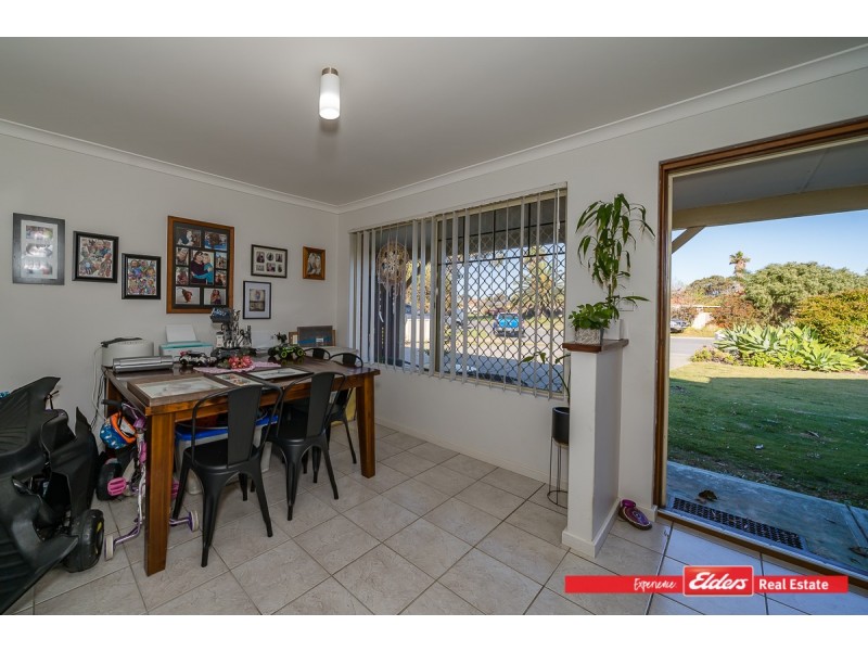 16A Grady Court, Waikiki WA 6169