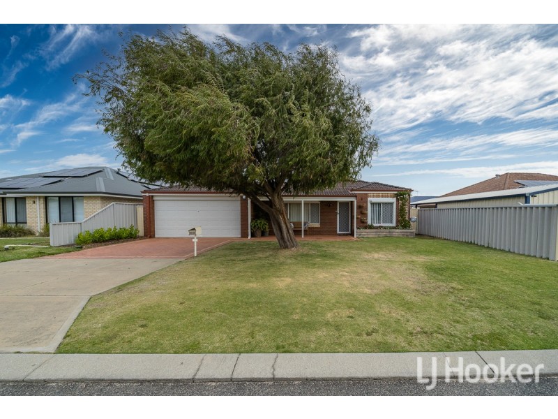 4 Seaspray Place, Waikiki WA 6169