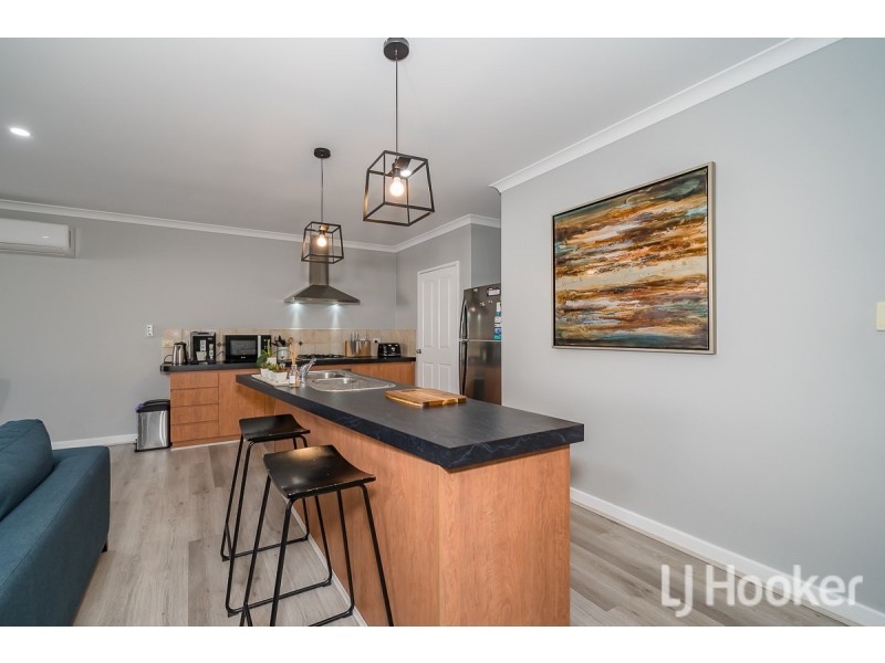 4 Seaspray Place, Waikiki WA 6169