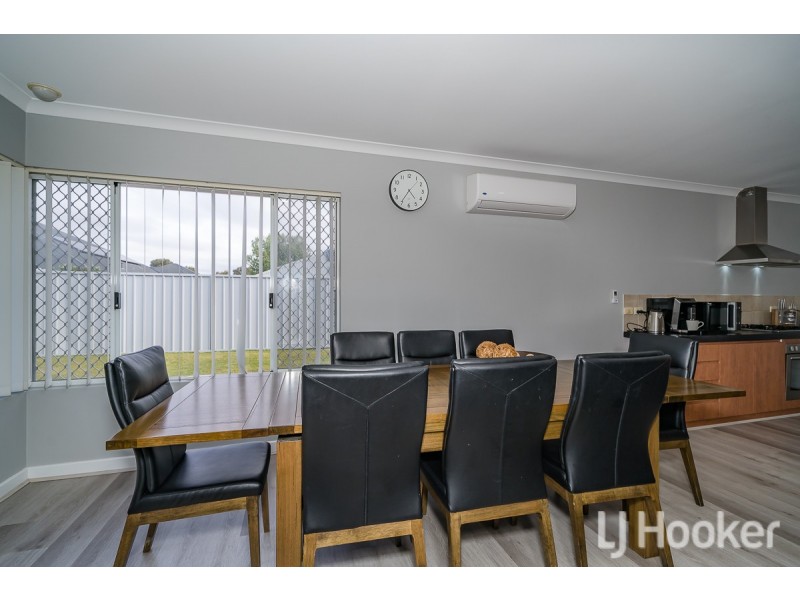 4 Seaspray Place, Waikiki WA 6169