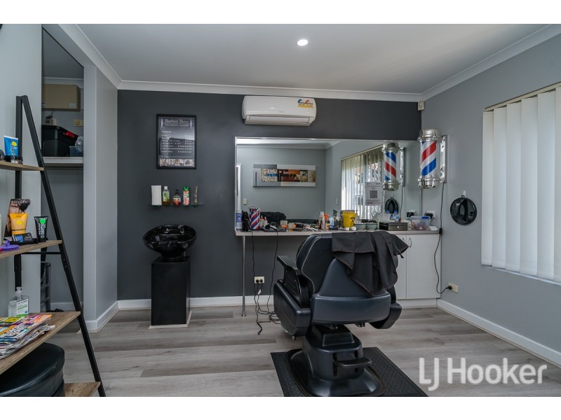 4 Seaspray Place, Waikiki WA 6169