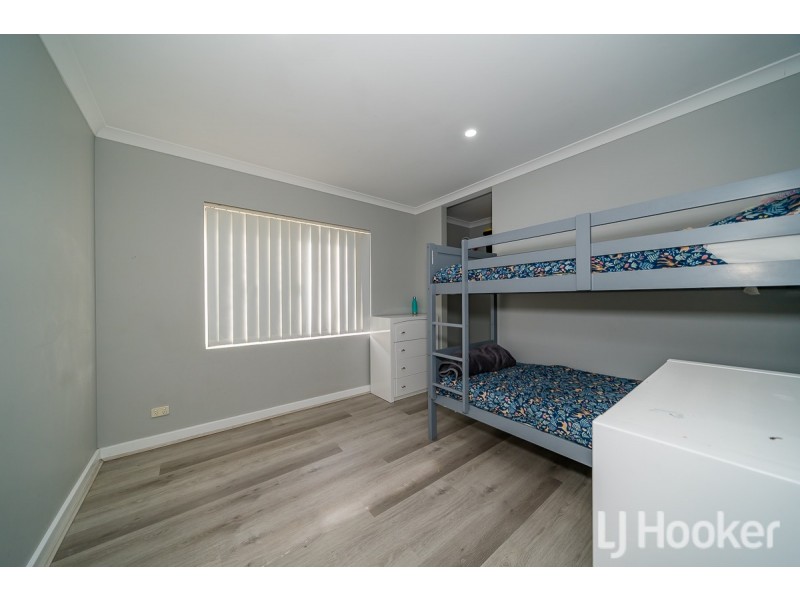 4 Seaspray Place, Waikiki WA 6169