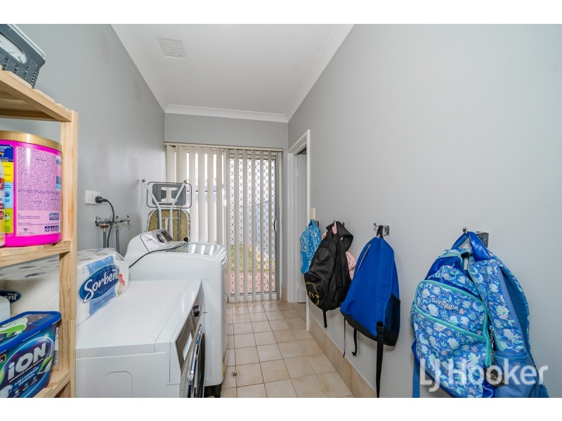 4 Seaspray Place, Waikiki WA 6169