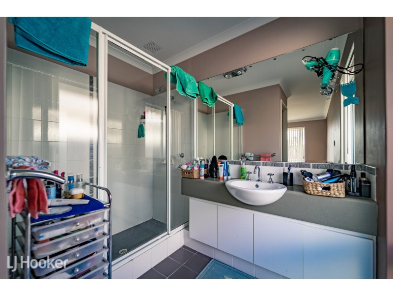 33 Oceanrunner Boulevard, Shoalwater WA 6169