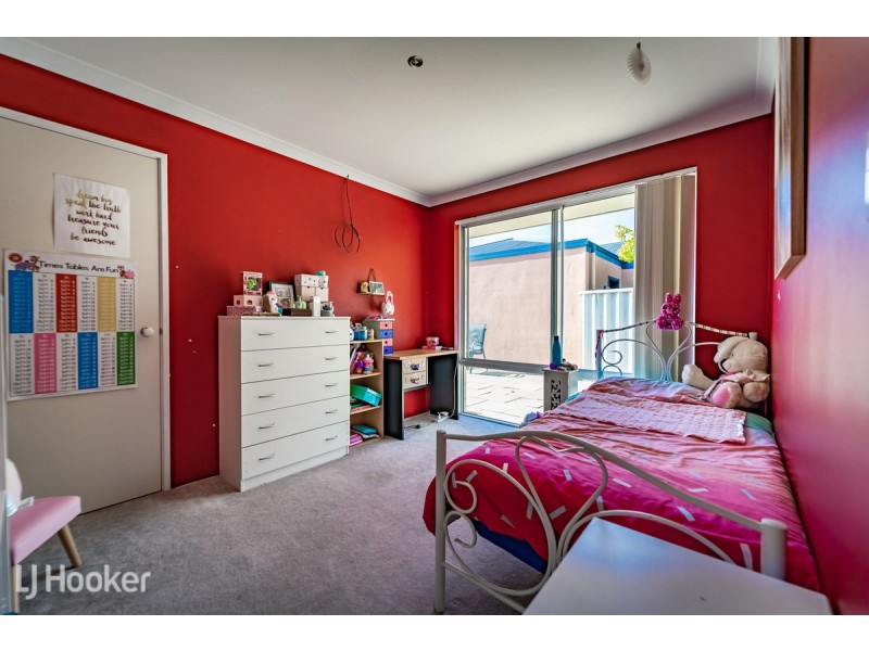 33 Oceanrunner Boulevard, Shoalwater WA 6169