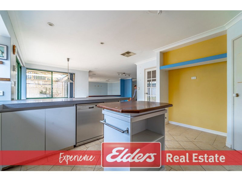 9 Mirror Cove, Waikiki WA 6169