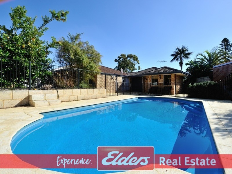 8 Doncaster Gardens, Port Kennedy WA 6172