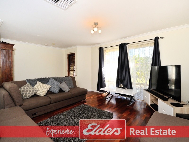 8 Doncaster Gardens, Port Kennedy WA 6172