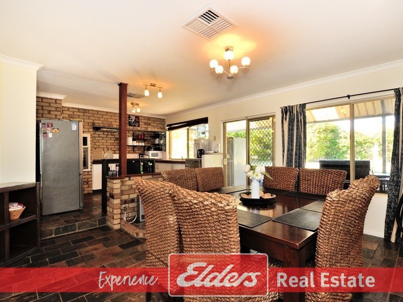 8 Doncaster Gardens, Port Kennedy WA 6172