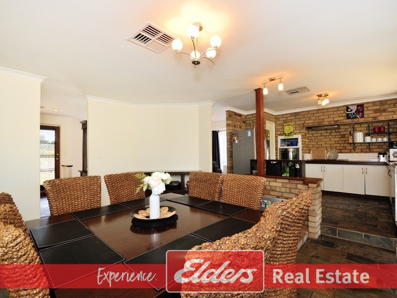 8 Doncaster Gardens, Port Kennedy WA 6172