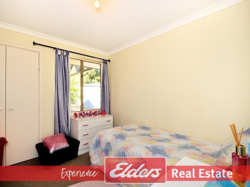 8 Doncaster Gardens, Port Kennedy WA 6172