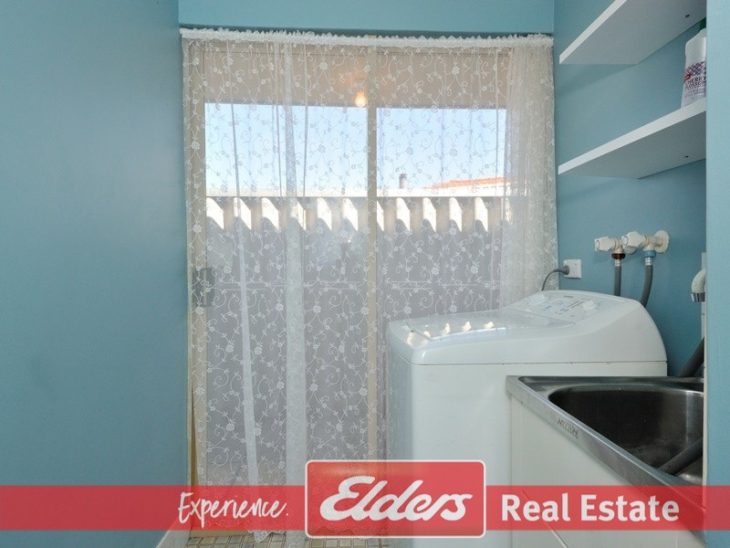 8 Doncaster Gardens, Port Kennedy WA 6172