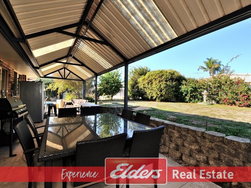 8 Doncaster Gardens, Port Kennedy WA 6172