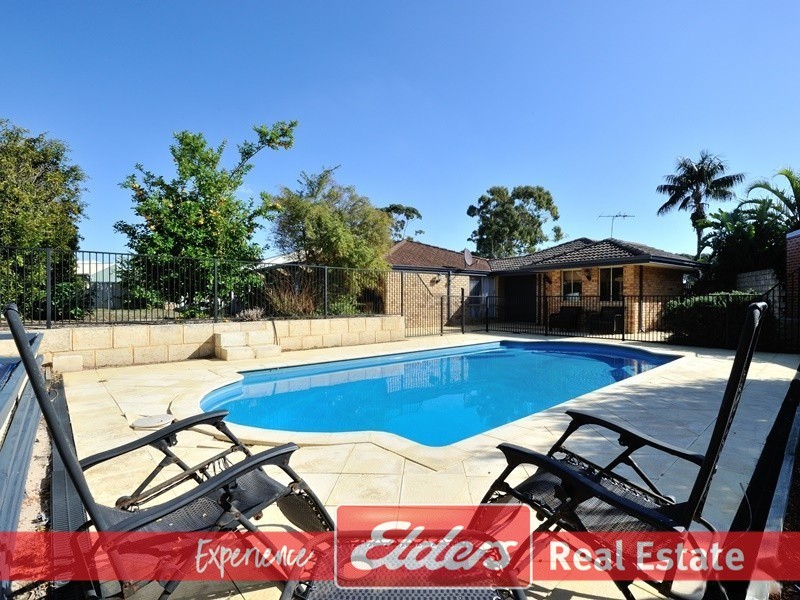 8 Doncaster Gardens, Port Kennedy WA 6172