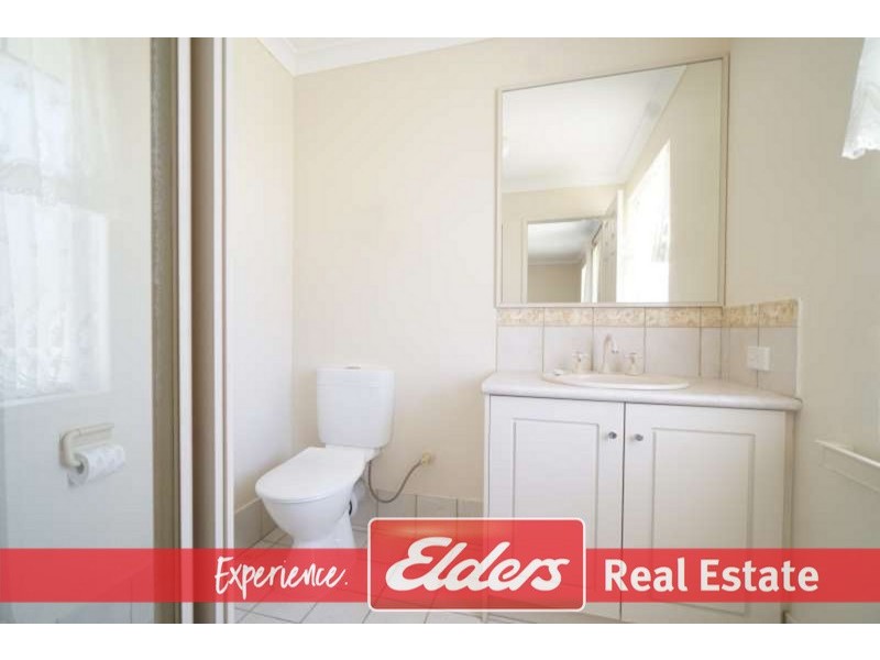 2/2 Churchill Avenue, Dudley Park WA 6210