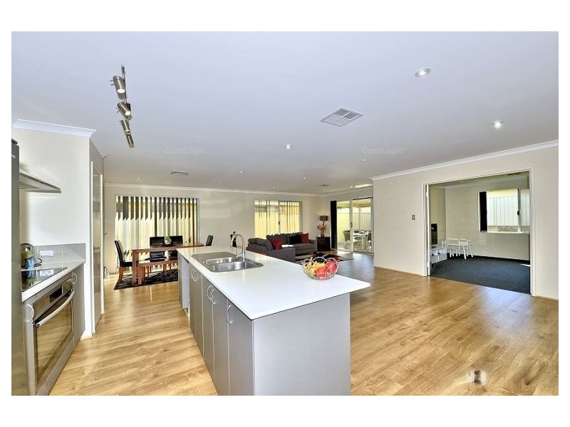 188 Badgerup Avenue, Lakelands WA 6180