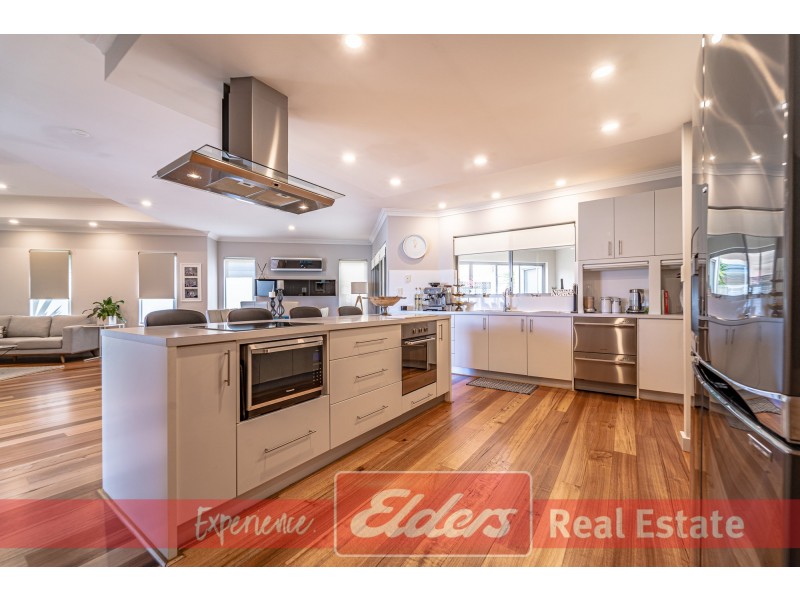 11 Oceanrunner Boulevard, Shoalwater WA 6169