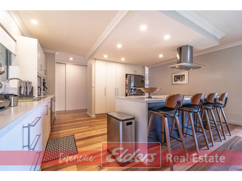 11 Oceanrunner Boulevard, Shoalwater WA 6169