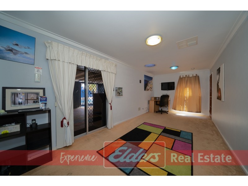 31 Kurrawa Street, Hillman WA 6168