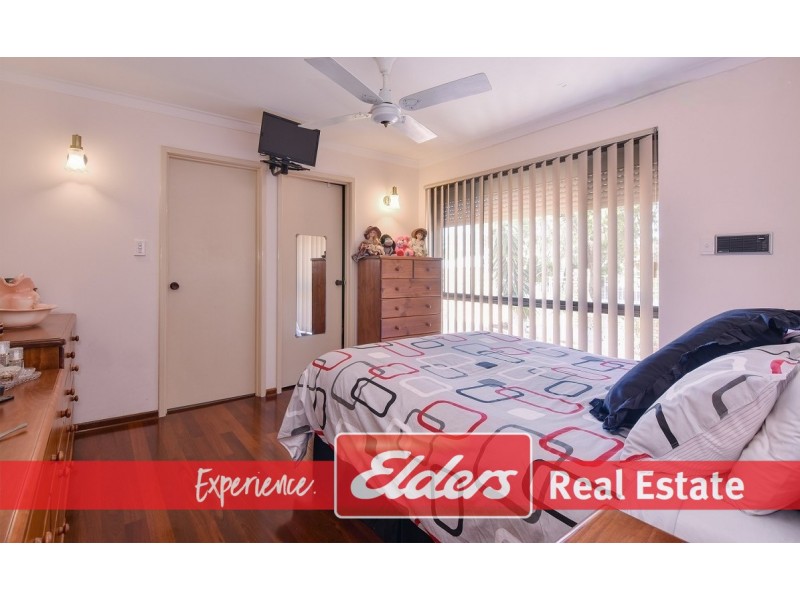 11 Farrington Street, Warnbro WA 6169