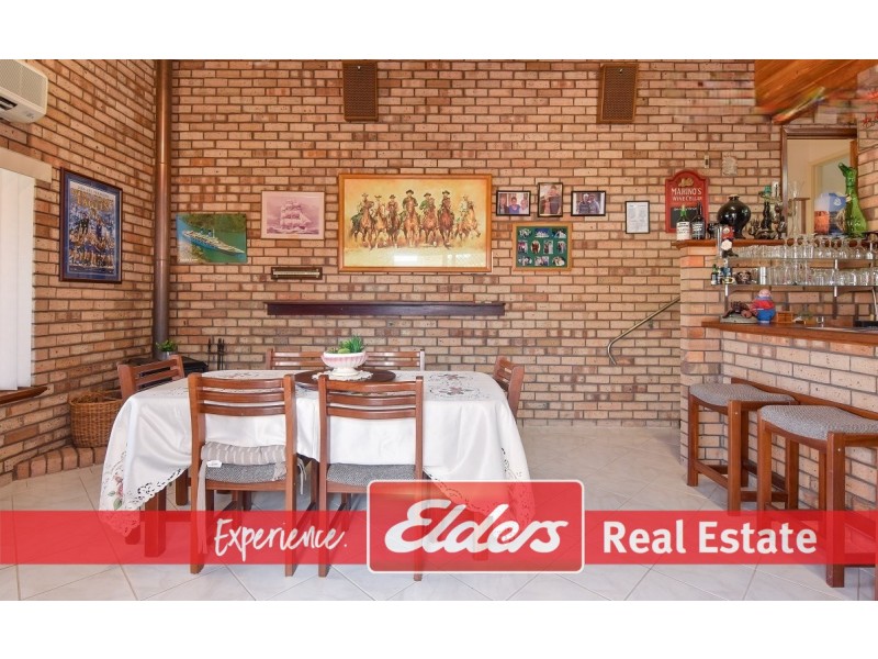 11 Farrington Street, Warnbro WA 6169