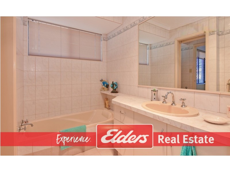 11 Farrington Street, Warnbro WA 6169