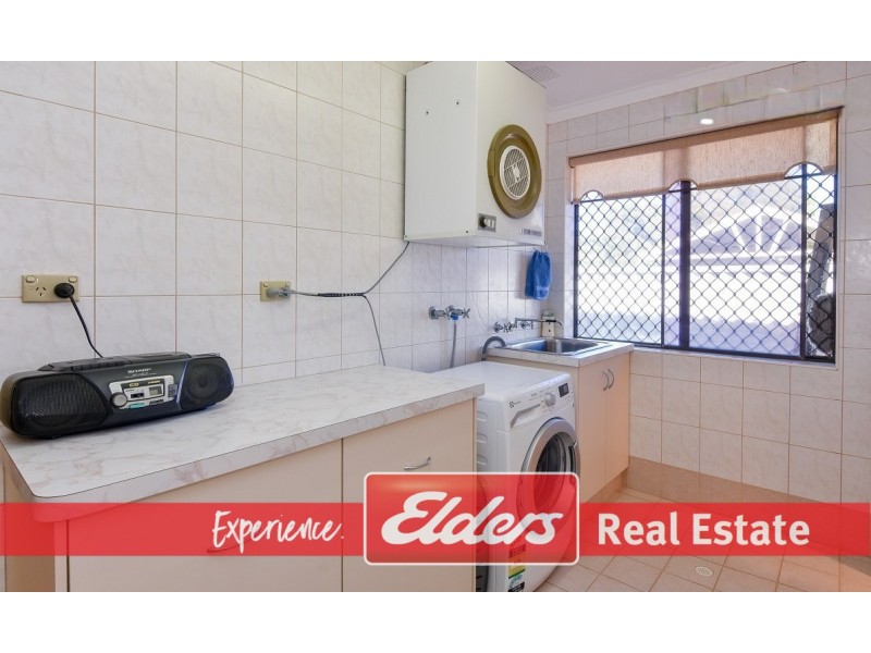 11 Farrington Street, Warnbro WA 6169