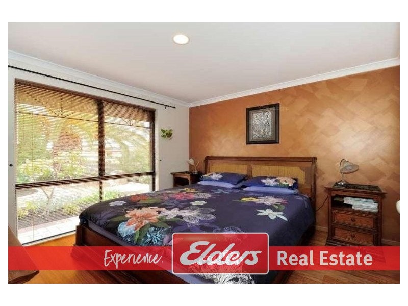 32 Grand Ocean Boulevard, Port Kennedy WA 6172