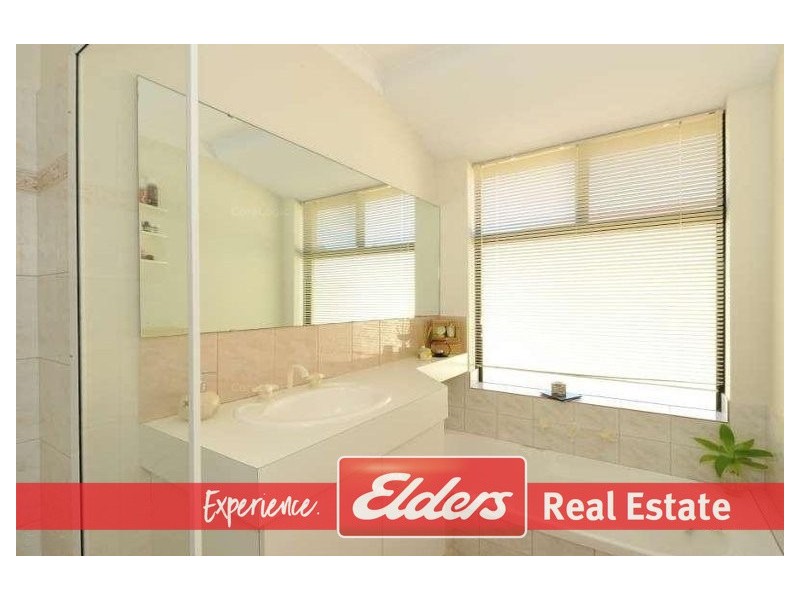 32 Grand Ocean Boulevard, Port Kennedy WA 6172