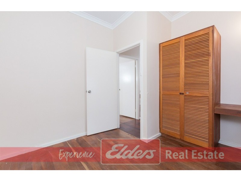 8 Pollard Way, Warnbro WA 6169