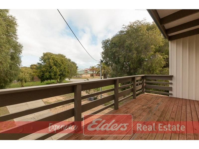 8 Pollard Way, Warnbro WA 6169