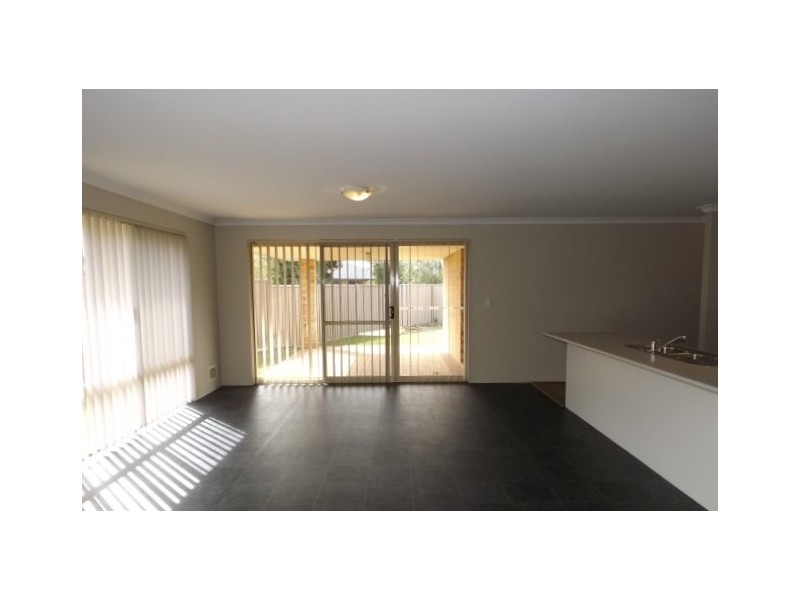 10 Chestnut Way, Baldivis WA 6171
