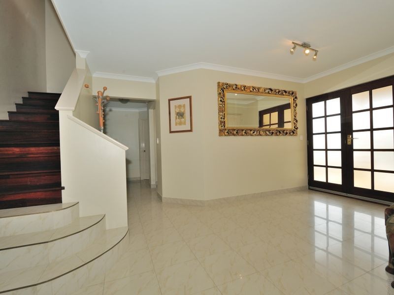 13 Drummonds Approach, Secret Harbour WA 6173