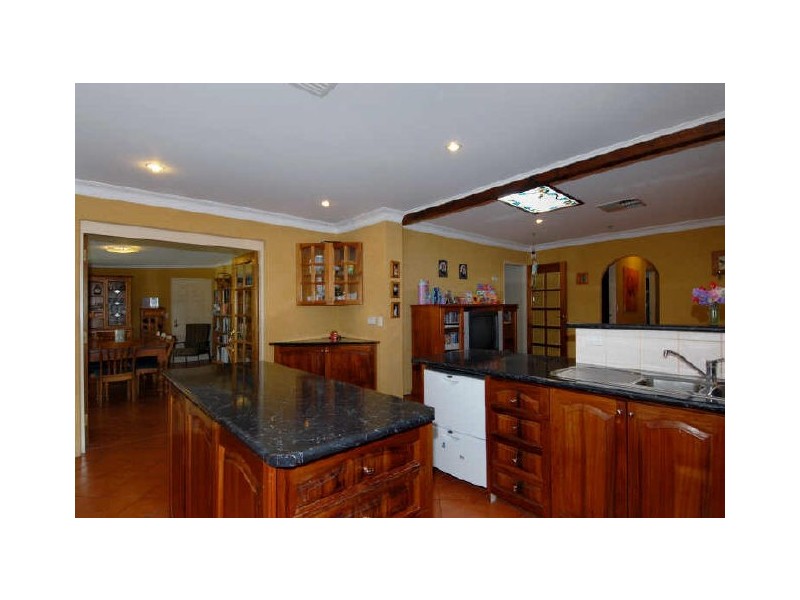3 Varley Crescent, Cooloongup WA 6168