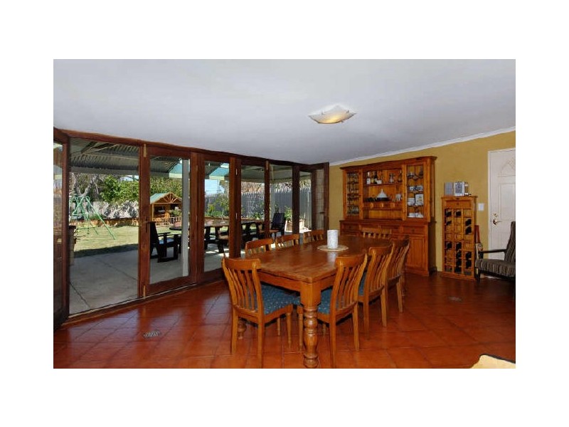 3 Varley Crescent, Cooloongup WA 6168