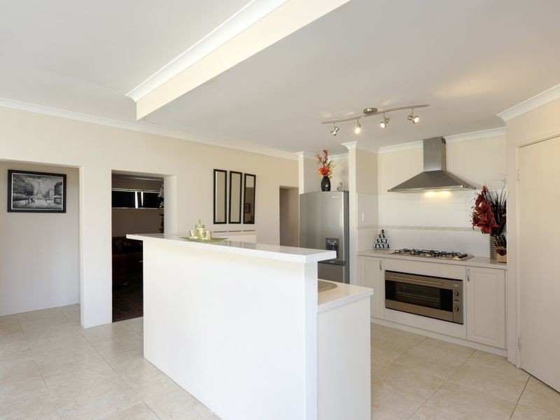 31 Almond Avenue, Shoalwater WA 6169