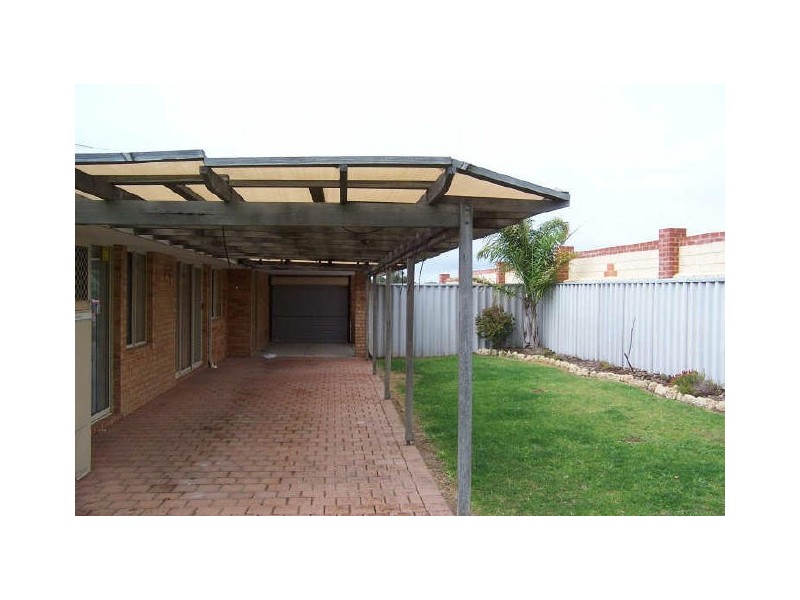 33 Link Way, Cooloongup WA 6168