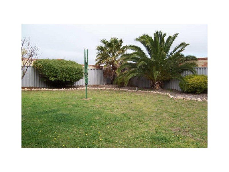 33 Link Way, Cooloongup WA 6168
