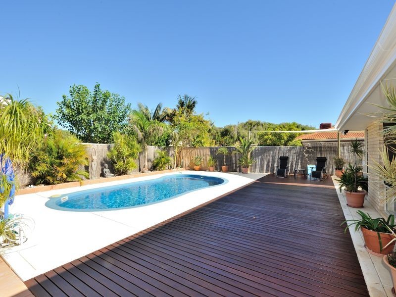 9 Bunbury Place, Rockingham WA 6168