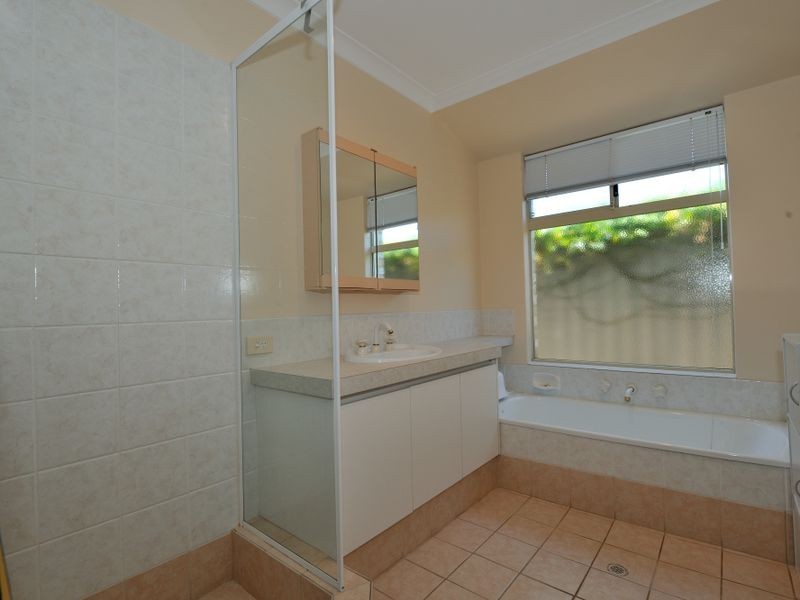 9 Bunbury Place, Rockingham WA 6168