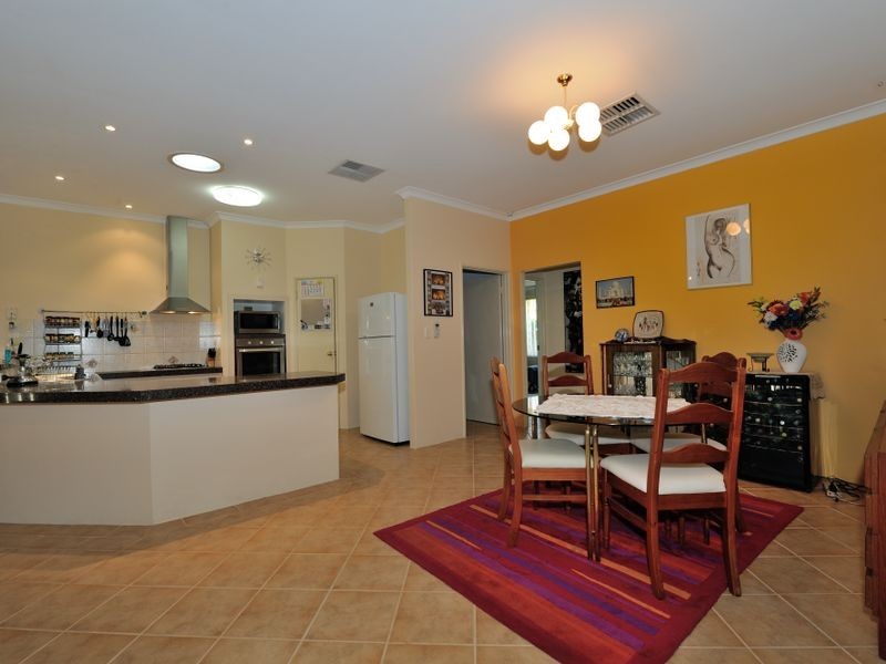 9 Bunbury Place, Rockingham WA 6168