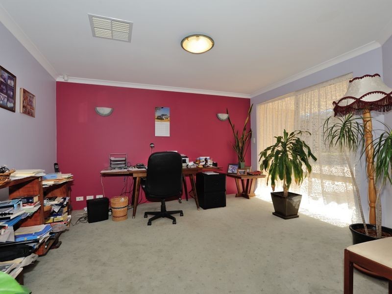 9 Bunbury Place, Rockingham WA 6168