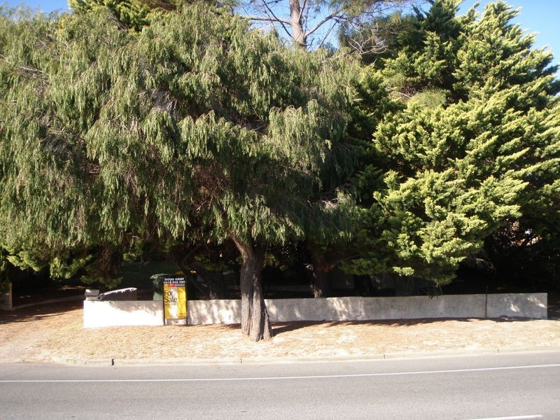 84 Safety Bay Road, Shoalwater WA 6169