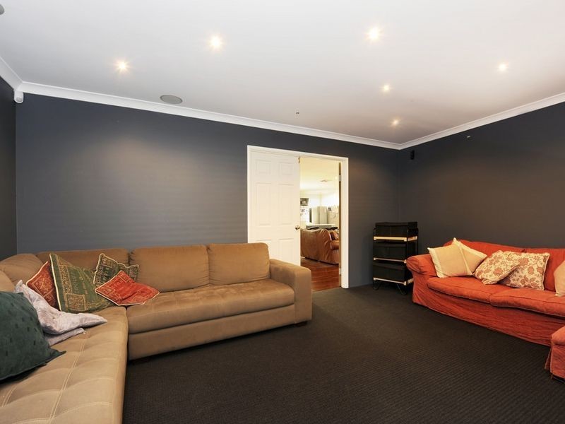 18 Edgecumbe Terrace, Baldivis WA 6171